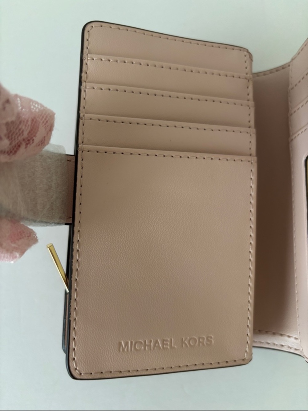 Michael Kors Jet Set Travel Wallet with Pink Heart Print - Picture 7 of 8